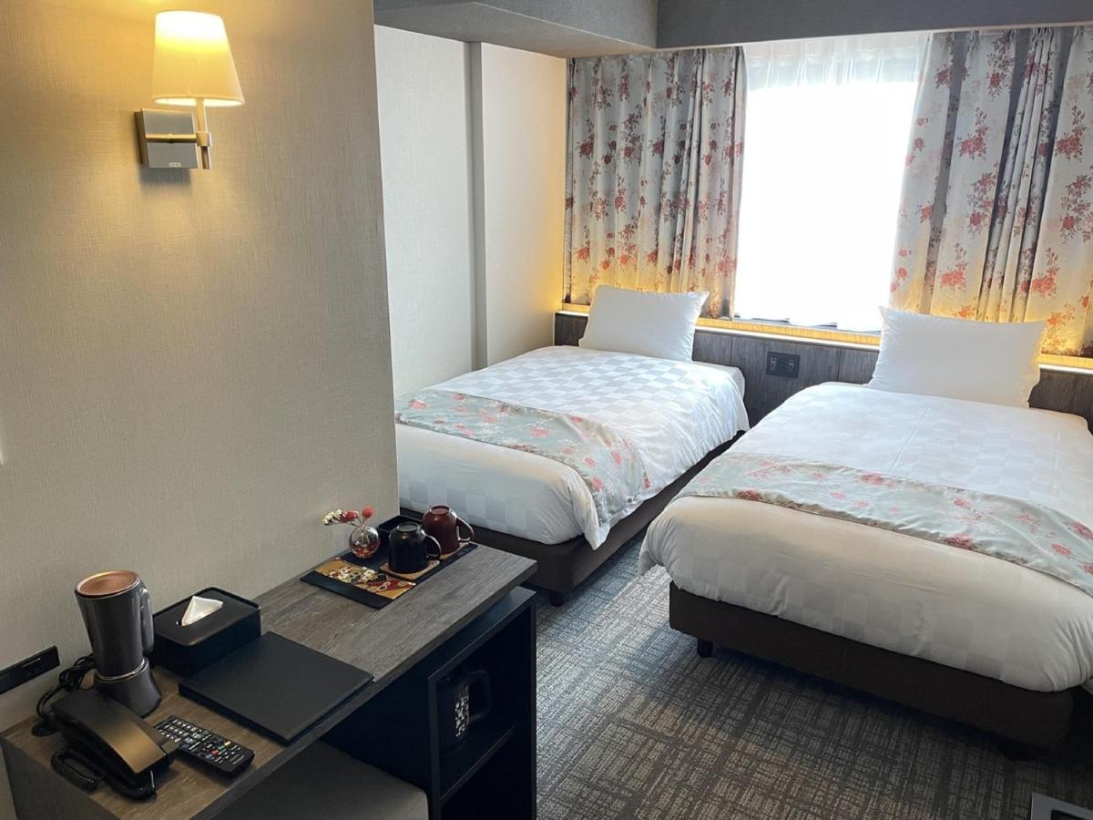 The B Osaka-Shinsekai Hotel Bagian luar foto