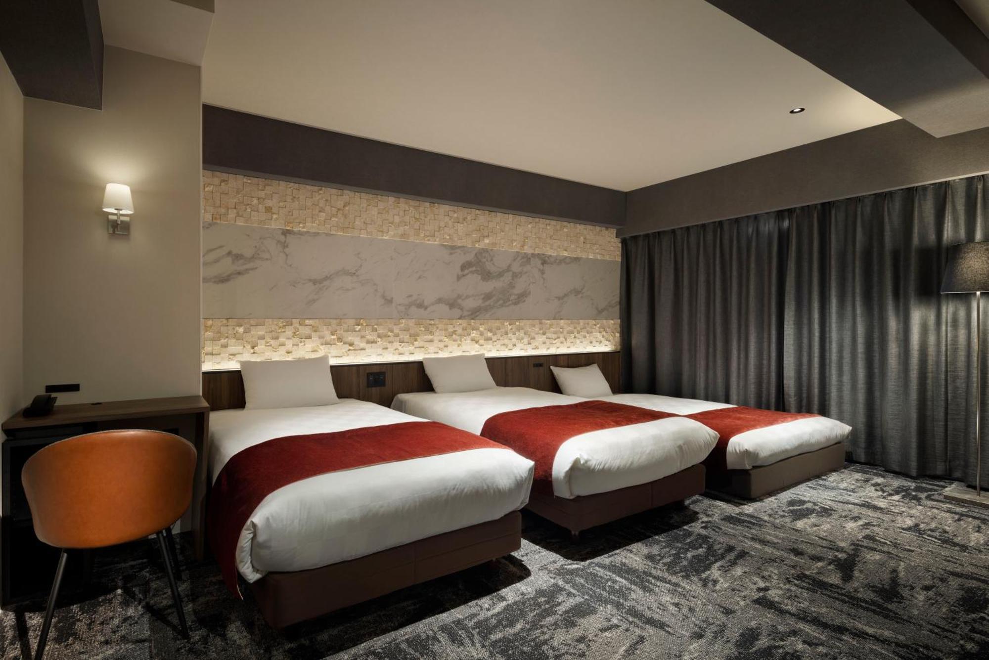 The B Osaka-Shinsekai Hotel Bagian luar foto