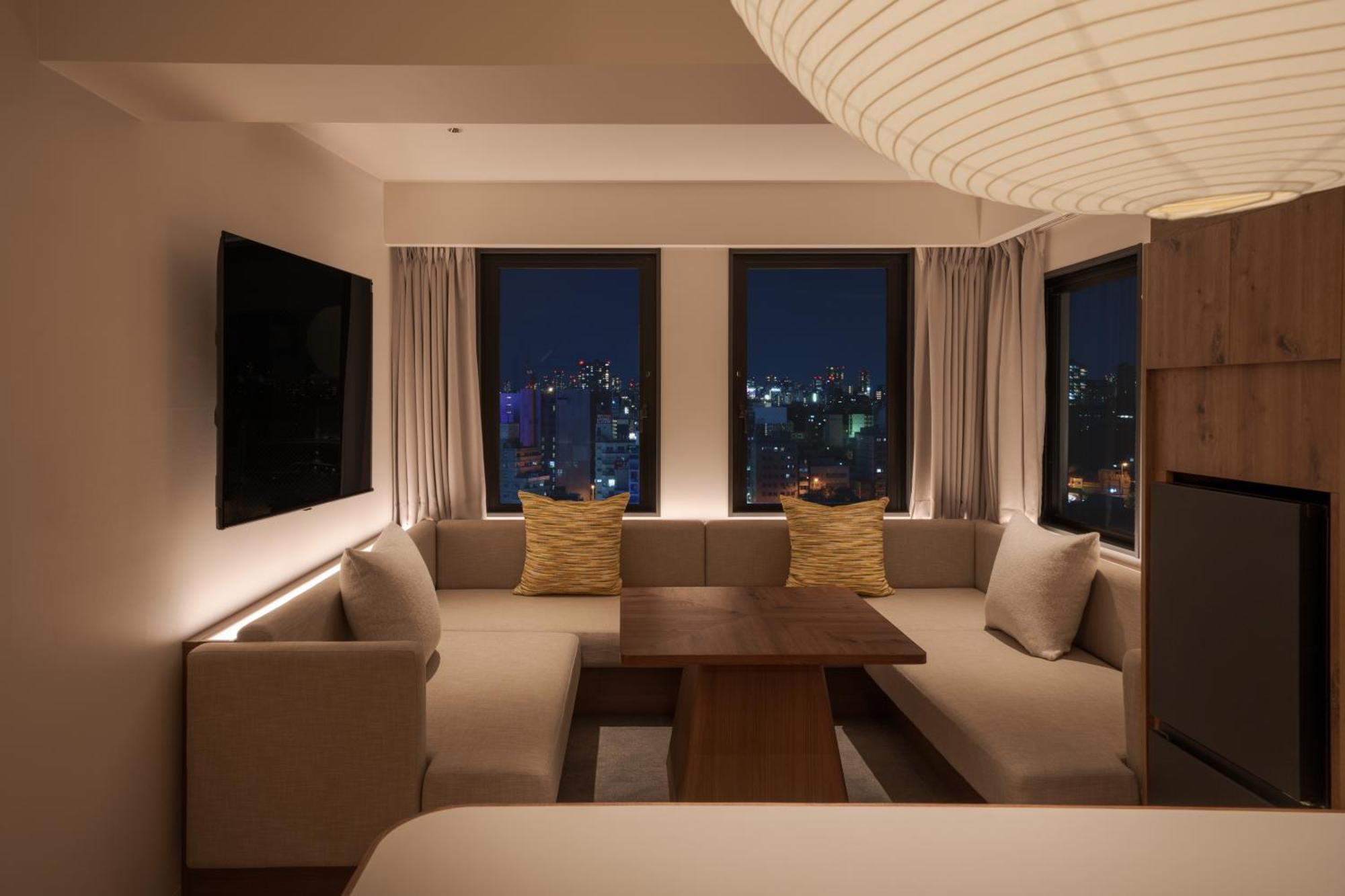 The B Osaka-Shinsekai Hotel Bagian luar foto
